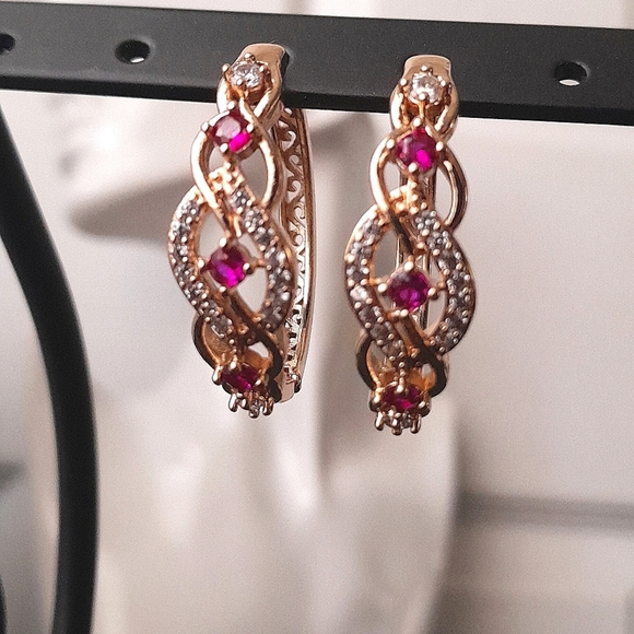Large Gold Filled Huggie Style Hoop Earrings Pink and Clear Crystal's New - Picture 6 of 6
